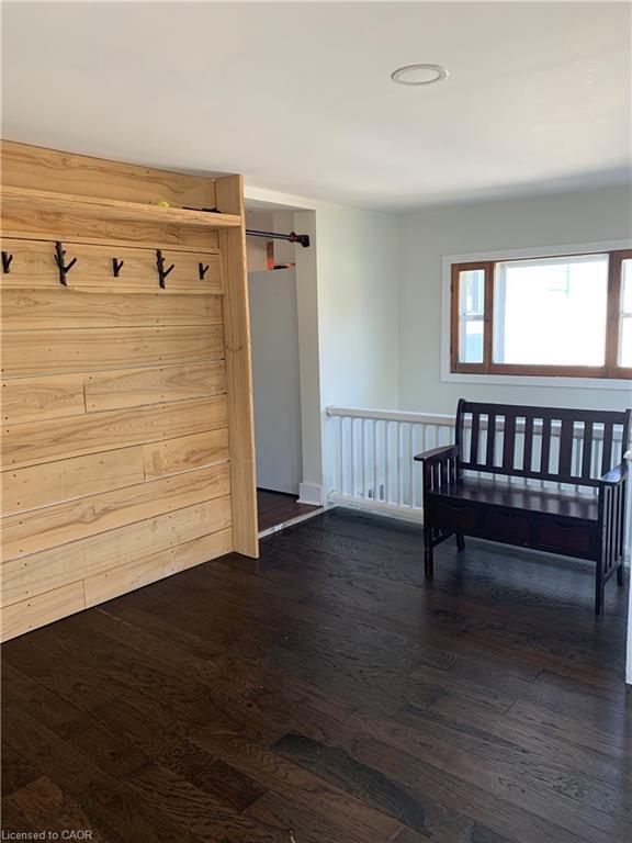 92 Fourth Street E, Collingwood, ON - Indoor