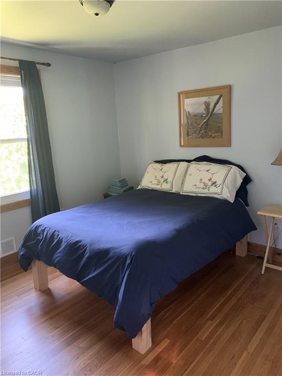 92 Fourth Street E, Collingwood, ON - Indoor Photo Showing Bedroom