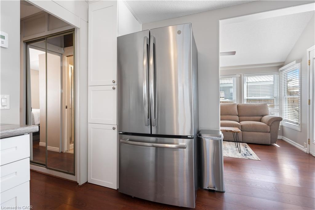 16-92 Clubhouse Road, Turkey Point, ON