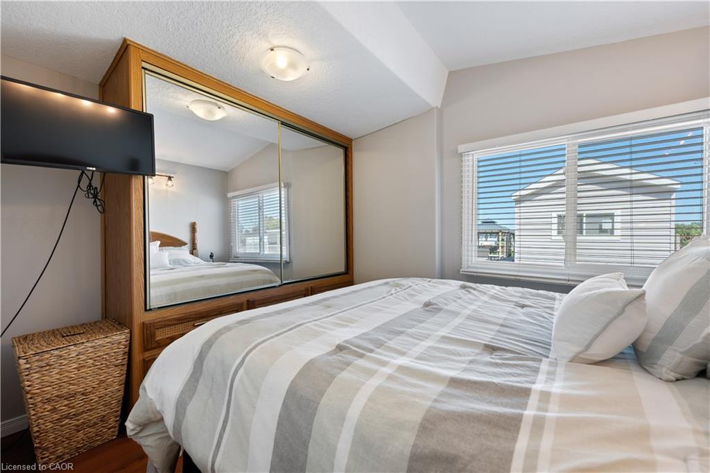 16-92 Clubhouse Road, Turkey Point, ON