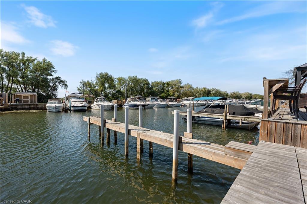 16-92 Clubhouse Road, Turkey Point, ON