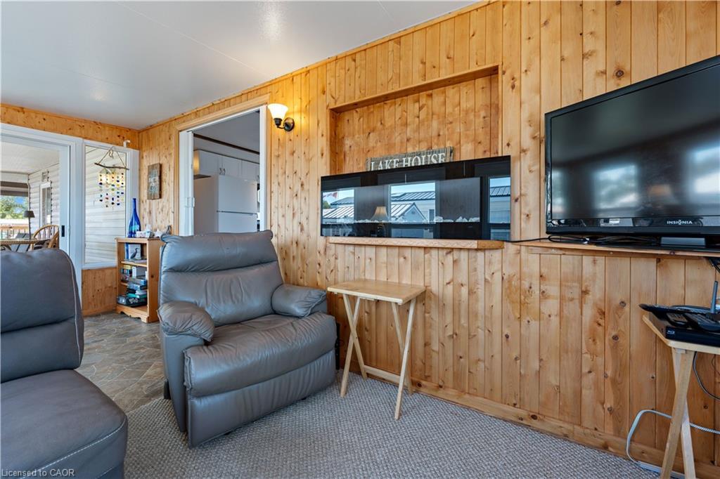 6-92 Clubhouse Road, Turkey Point, ON