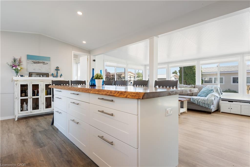 7-92 Clubhouse Road, Turkey Point, ON