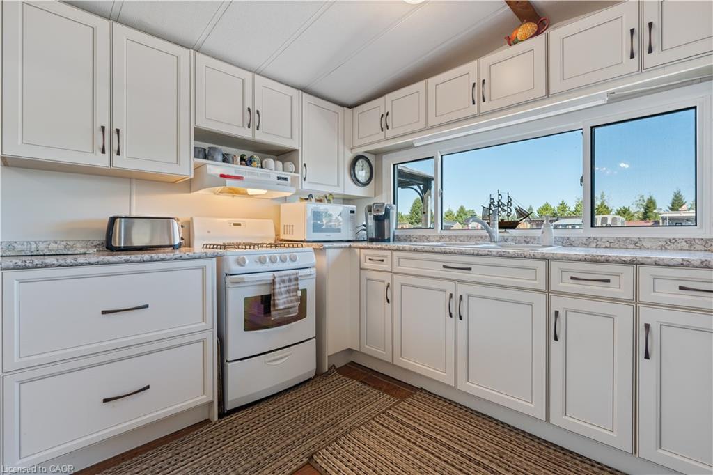 63-92 Clubhouse Road, Turkey Point, ON