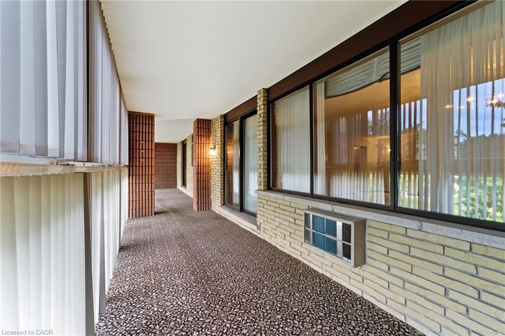 305-400 Champlain Boulevard, Cambridge, ON - Indoor Photo Showing Other Room