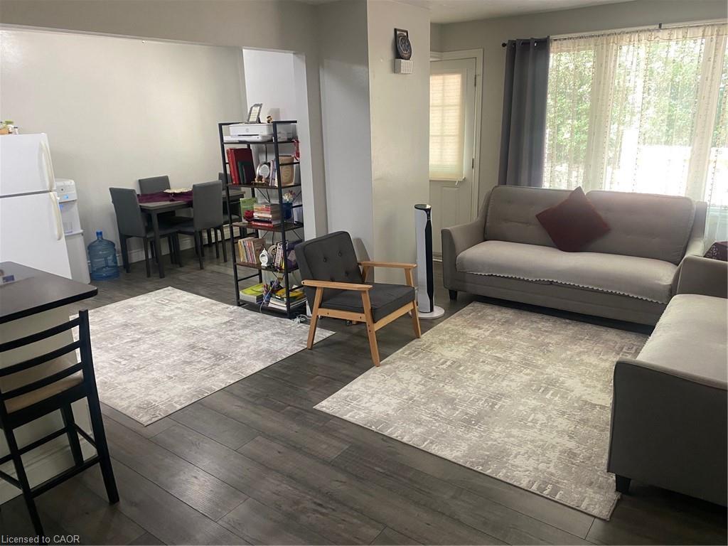 58 Hazelglen Drive, Kitchener, ON