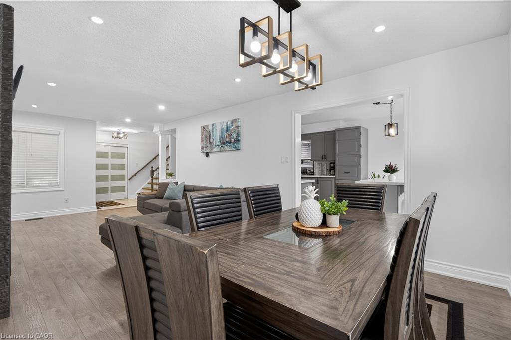 19 Marl Meadow Drive, Kitchener, ON - Indoor Photo Showing Dining Room