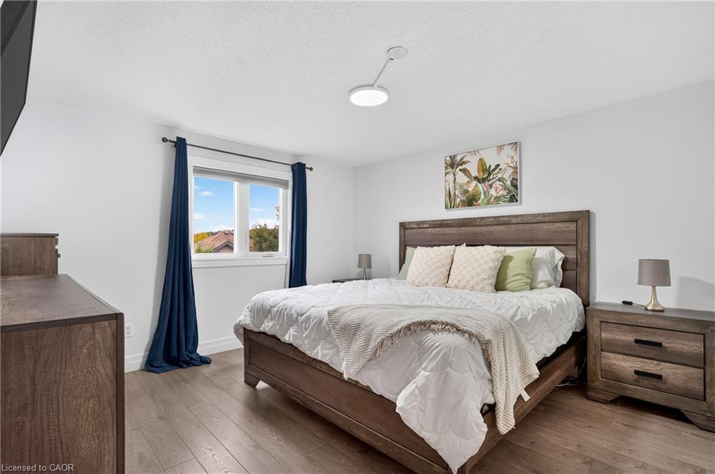 19 Marl Meadow Drive, Kitchener, ON - Indoor Photo Showing Bedroom