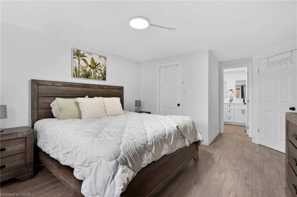 19 Marl Meadow Drive, Kitchener, ON - Indoor Photo Showing Bedroom