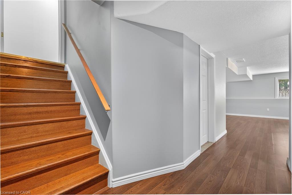 19 Marl Meadow Drive, Kitchener, ON - Indoor Photo Showing Other Room