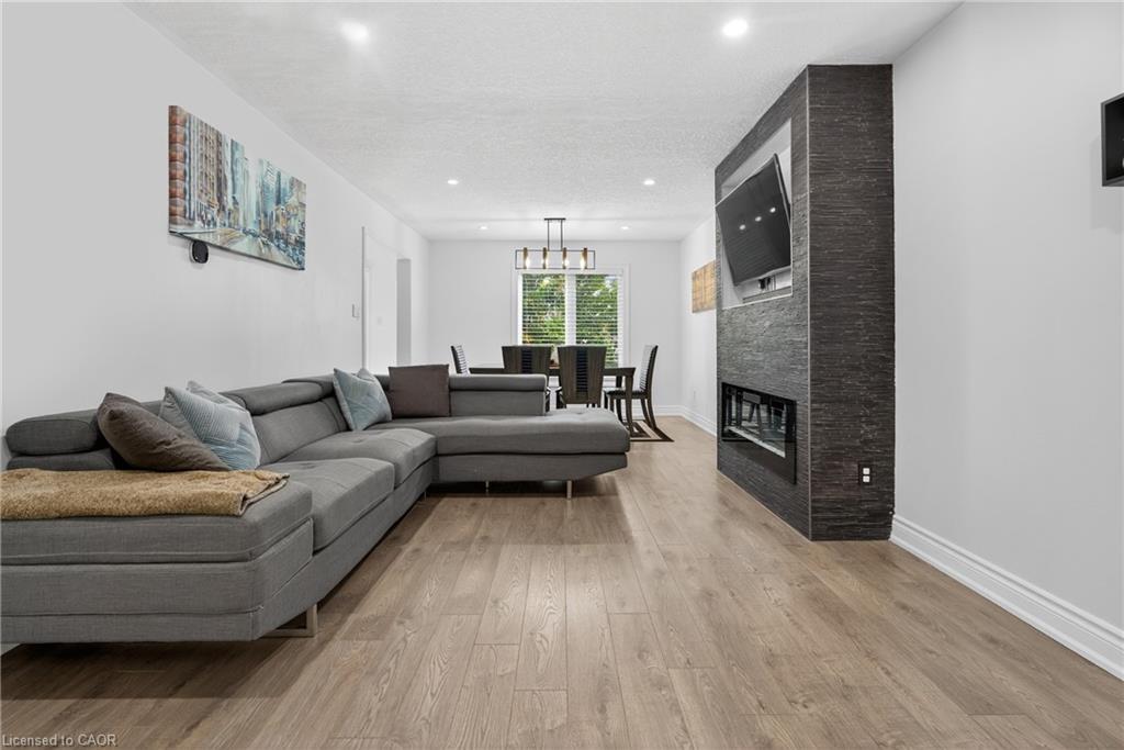 19 Marl Meadow Drive, Kitchener, ON - Indoor Photo Showing Living Room With Fireplace