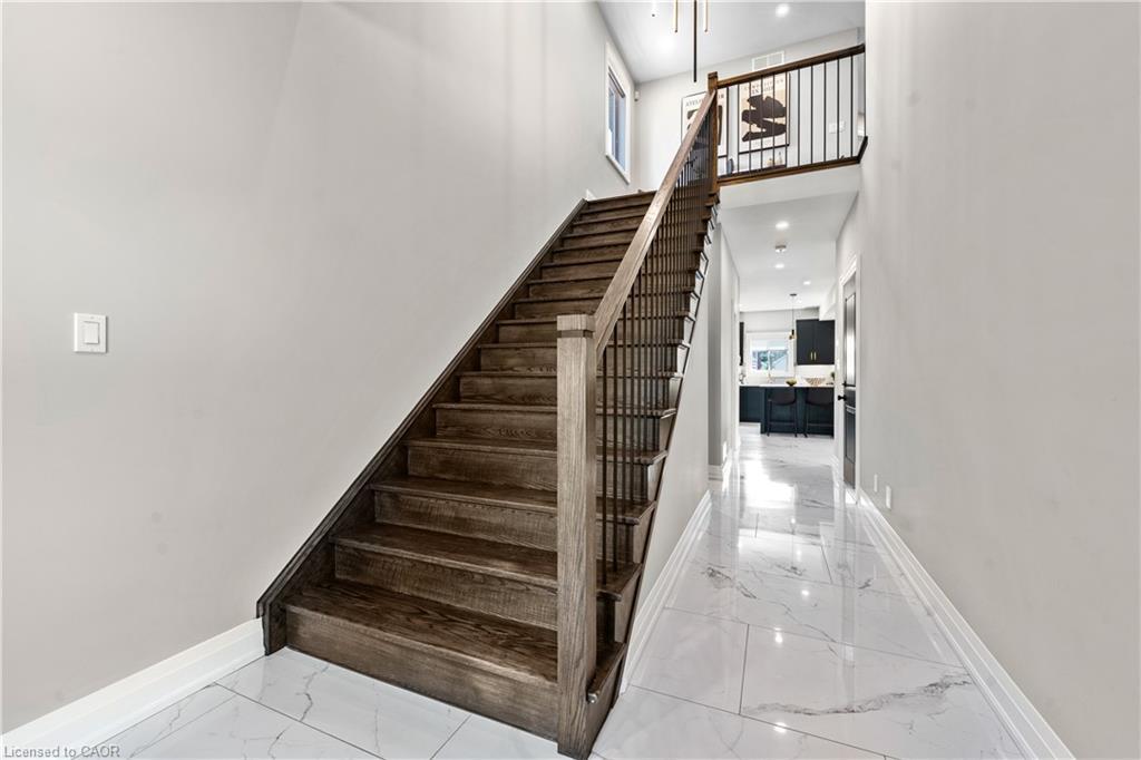 20 Prospect Avenue, St. Catharines, ON - Indoor Photo Showing Other Room