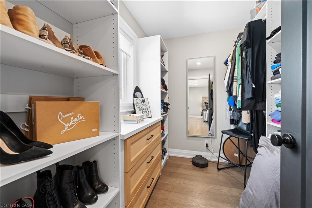 20 Prospect Avenue, St. Catharines, ON - Indoor