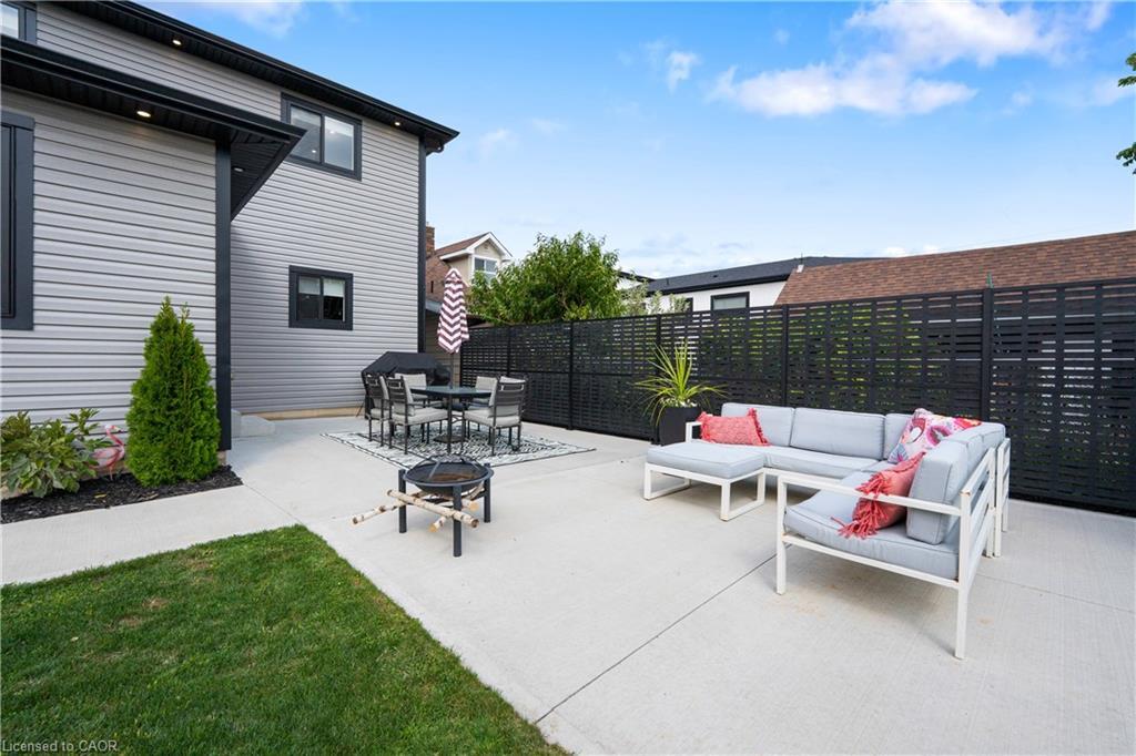 20 Prospect Avenue, St. Catharines, ON - Outdoor With Deck Patio Veranda