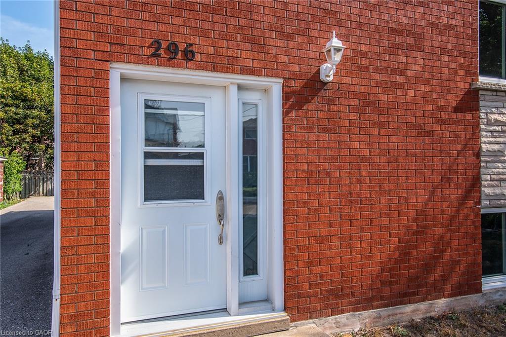 296 Ahrens Street W, Kitchener, ON