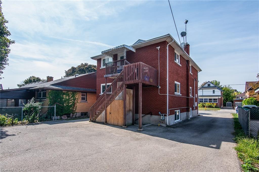 296 Ahrens Street W, Kitchener, ON