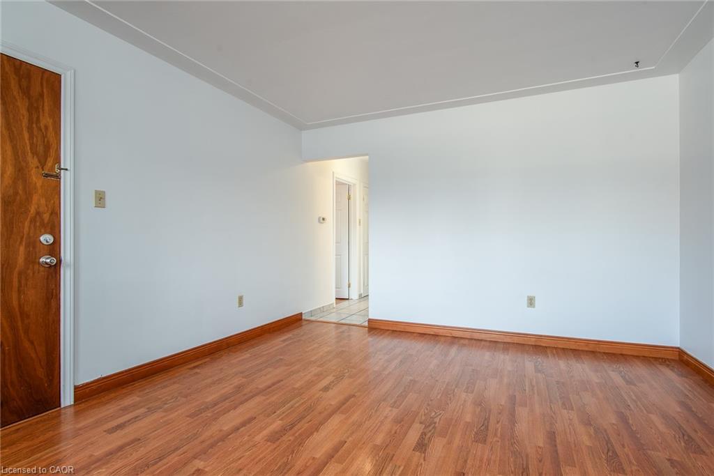 296 Ahrens Street W, Kitchener, ON