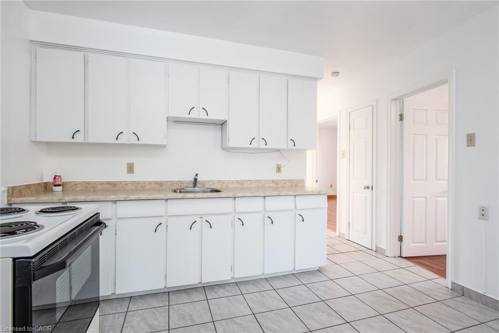 296 Ahrens Street W, Kitchener, ON