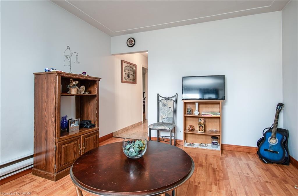 296 Ahrens Street W, Kitchener, ON