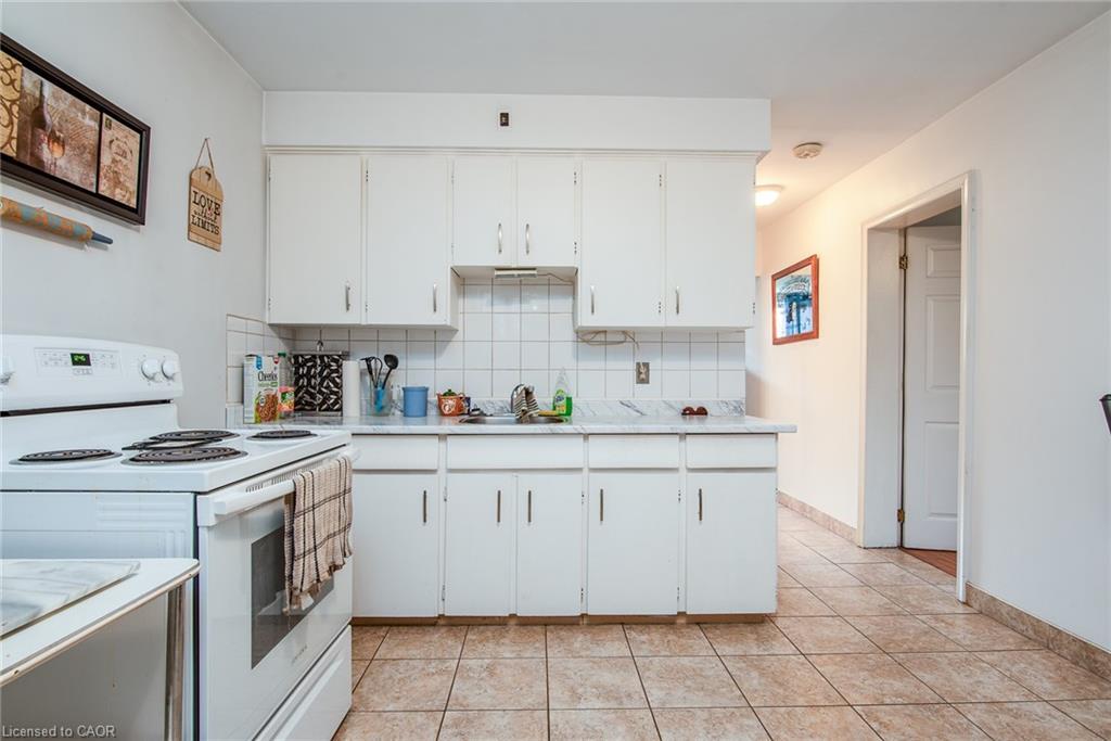 296 Ahrens Street W, Kitchener, ON