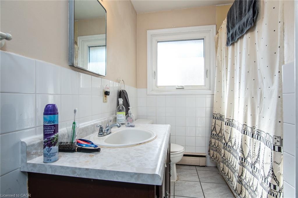 296 Ahrens Street W, Kitchener, ON