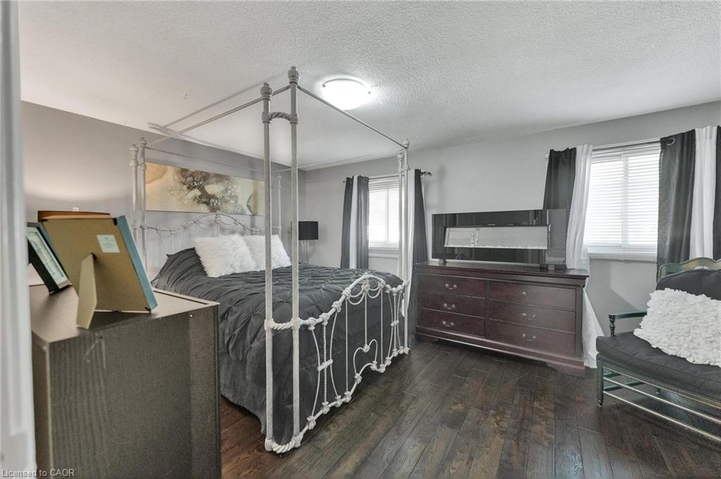 48-860 Rymal Road E, Hamilton, ON - Indoor Photo Showing Bedroom
