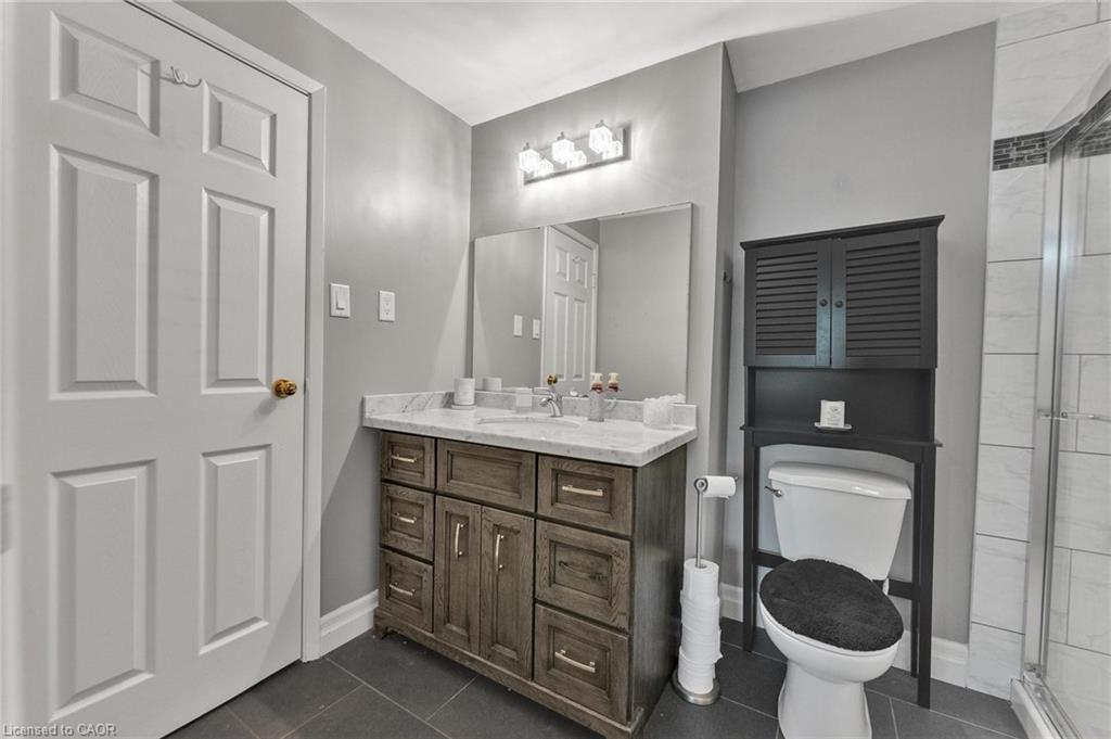 48-860 Rymal Road E, Hamilton, ON - Indoor Photo Showing Bathroom