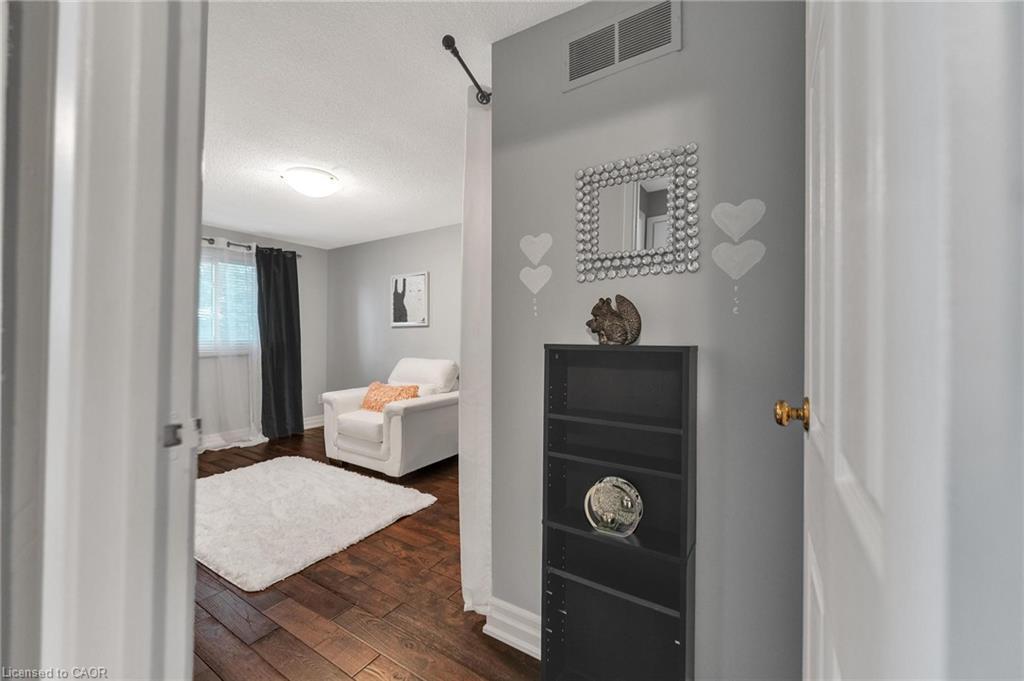 48-860 Rymal Road E, Hamilton, ON - Indoor Photo Showing Other Room