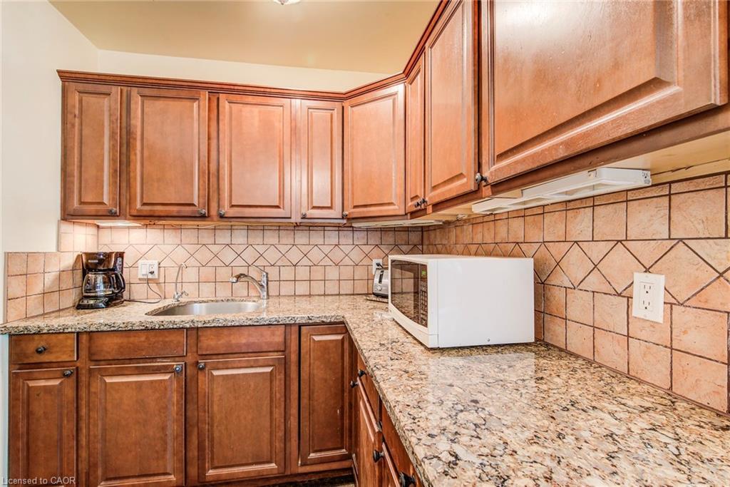 105 Lorne Crescent, Kitchener, ON - Indoor Photo Showing Kitchen