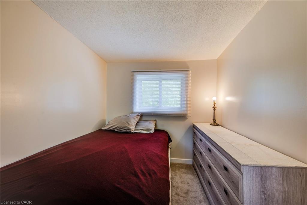 105 Lorne Crescent, Kitchener, ON - Indoor Photo Showing Bedroom