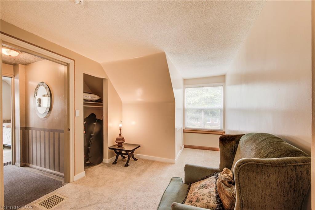 105 Lorne Crescent, Kitchener, ON - Indoor