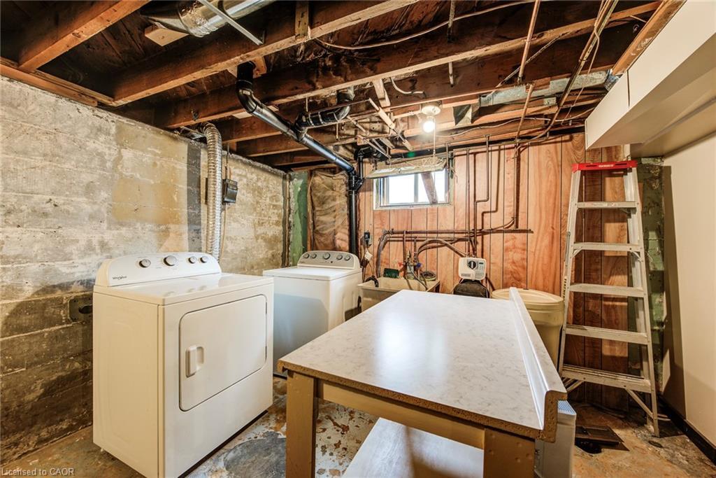 105 Lorne Crescent, Kitchener, ON - Indoor Photo Showing Laundry Room