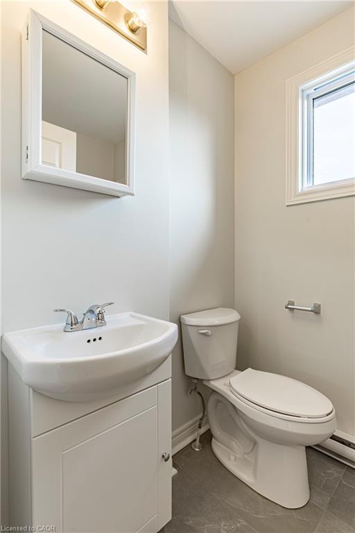 2-65 Mount Albion Road, Hamilton, ON - Indoor Photo Showing Bathroom
