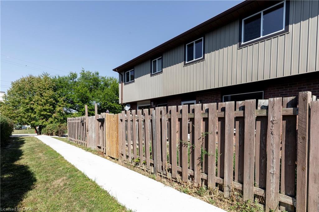 2-65 Mount Albion Road, Hamilton, ON - Outdoor
