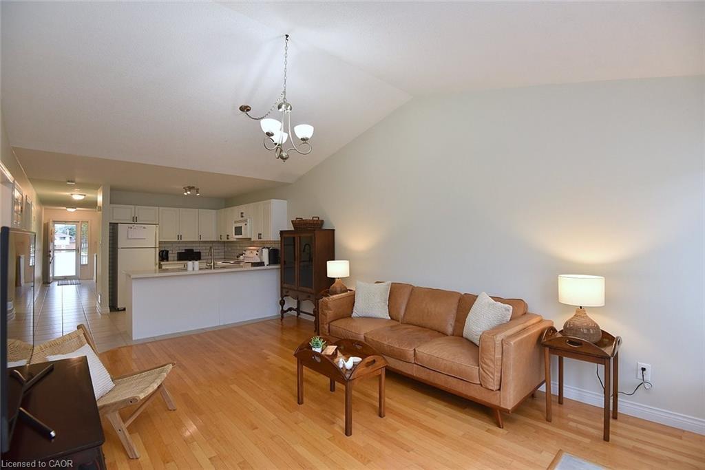 13-243 Fennell Avenue E, Hamilton, ON - Indoor Photo Showing Other Room