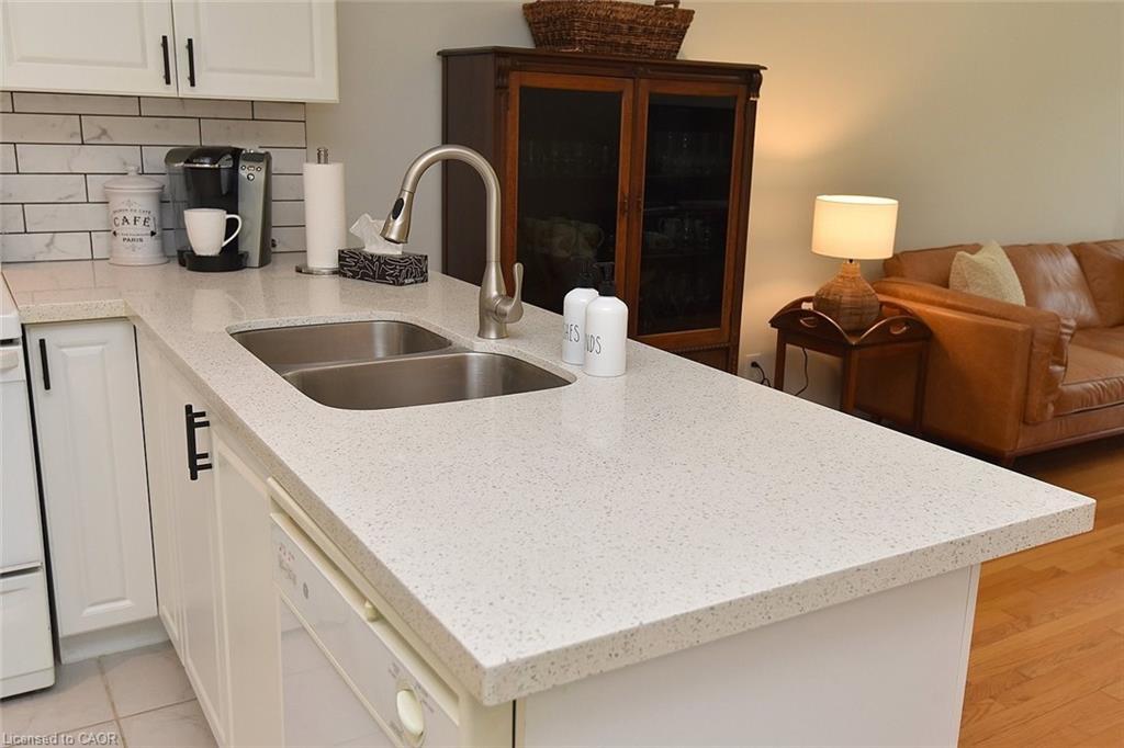 13-243 Fennell Avenue E, Hamilton, ON - Indoor Photo Showing Kitchen With Double Sink