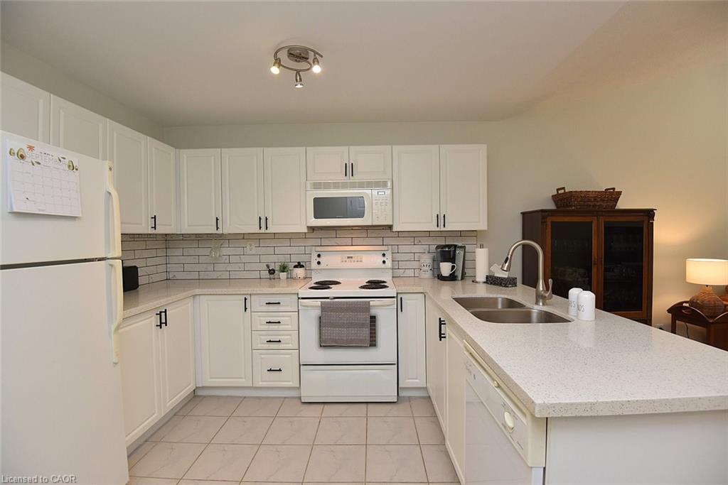 13-243 Fennell Avenue E, Hamilton, ON - Indoor Photo Showing Kitchen With Double Sink
