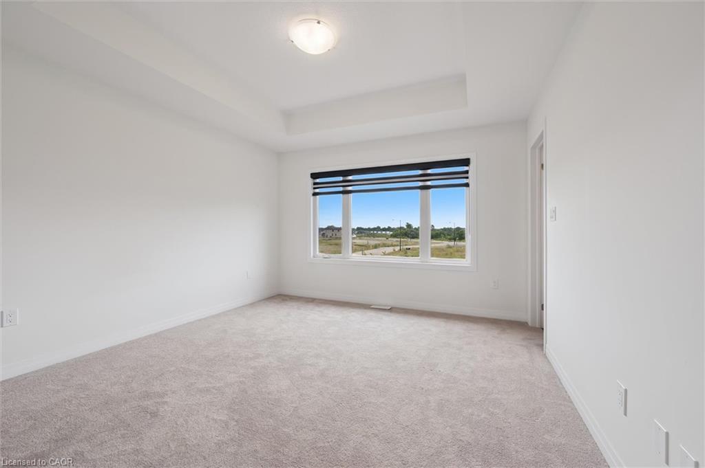 421 Newman Drive, Cambridge, ON - Indoor Photo Showing Other Room