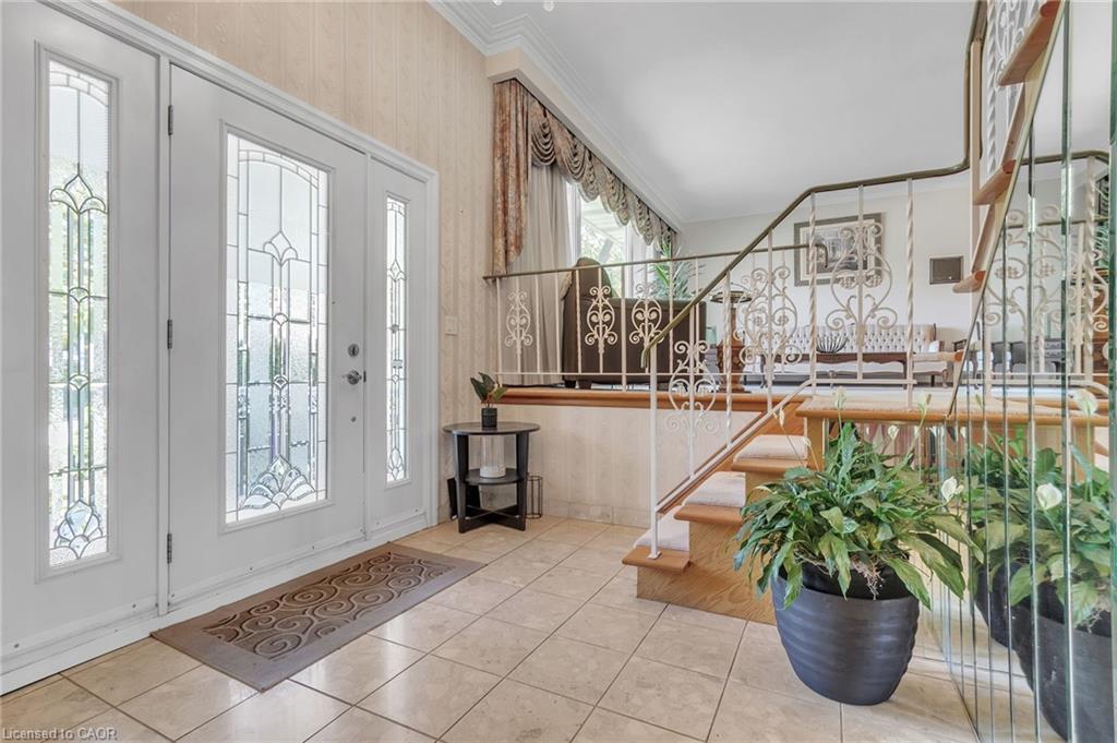 2344 Brinell Avenue, Burlington, ON - Indoor Photo Showing Other Room