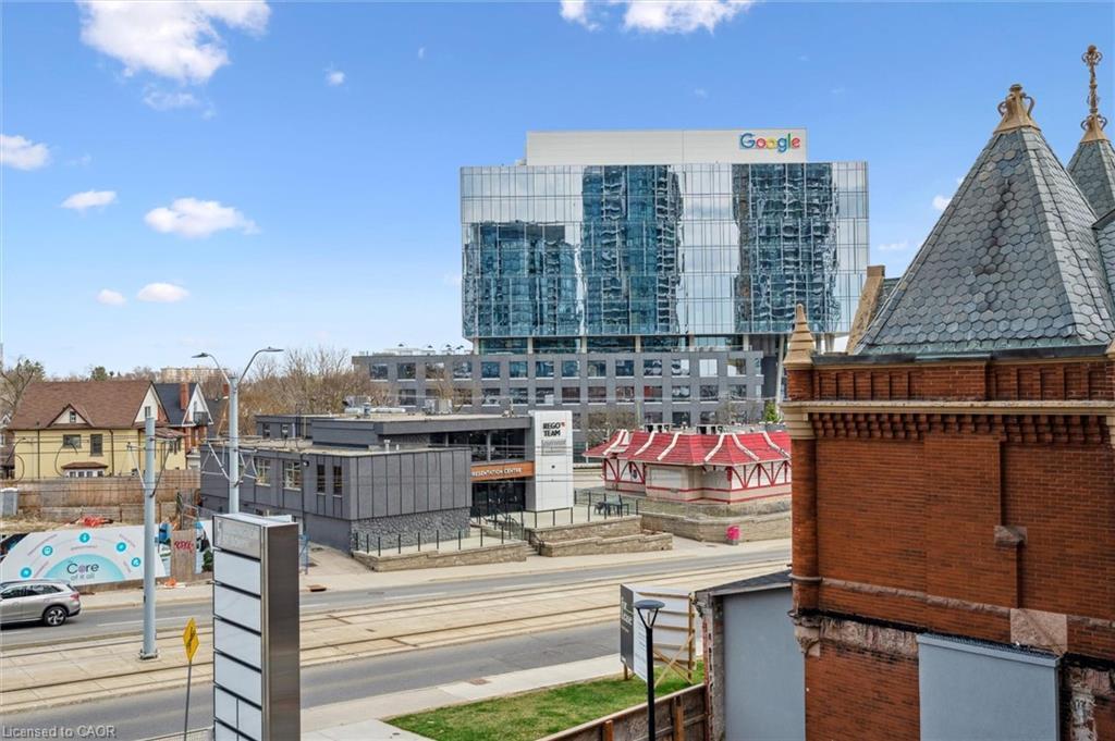 209-5 Wellington Street S, Kitchener, ON - Outdoor