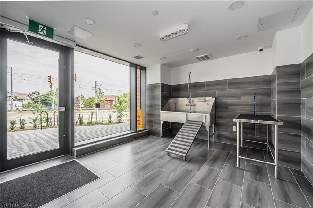 209-5 Wellington Street S, Kitchener, ON - Indoor Photo Showing Other Room
