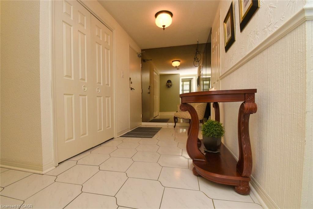 108-40 Harrisford Street, Hamilton, ON - Indoor Photo Showing Other Room