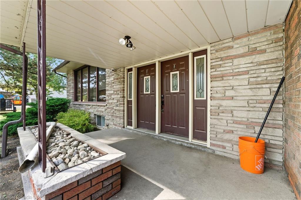 328 Trinity Church Road, Glanbrook, ON