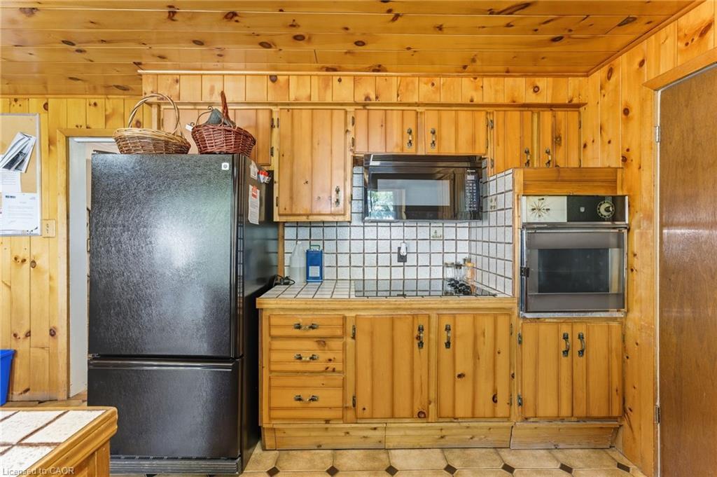 328 Trinity Church Road, Glanbrook, ON