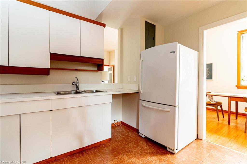 218 Bay Street S, Hamilton, ON - Indoor Photo Showing Kitchen With Double Sink