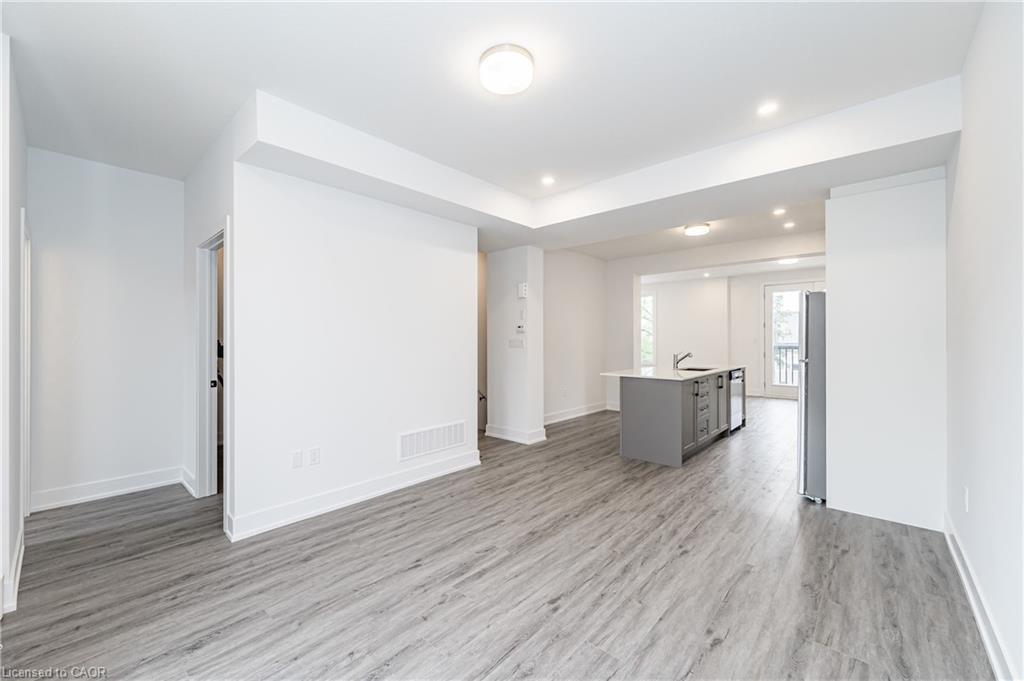 8-99 Roger Street, Waterloo, ON - Indoor