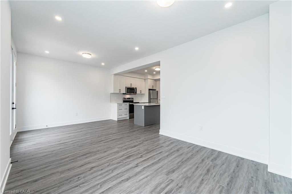 8-99 Roger Street, Waterloo, ON - Indoor