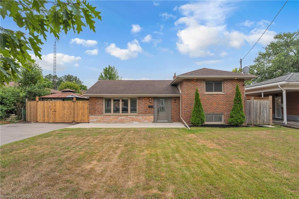 35 Hickery Place, Brantford, ON - Outdoor