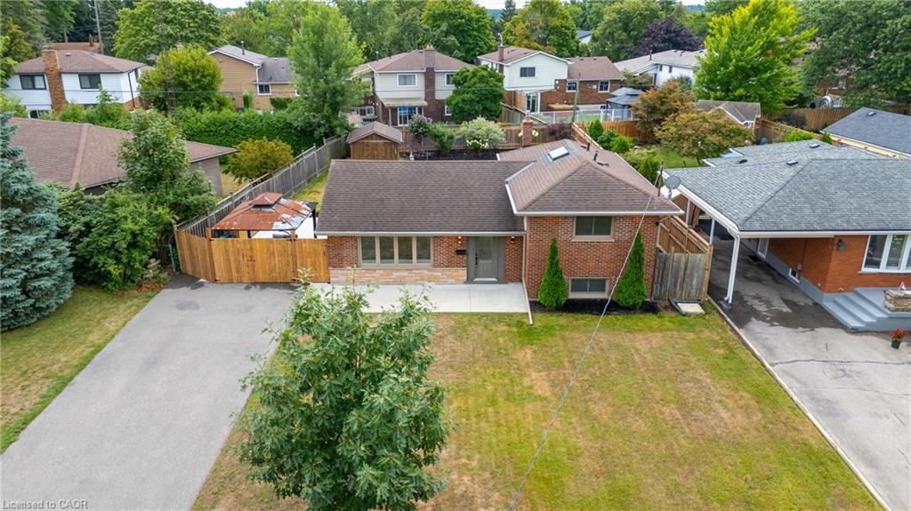 35 Hickery Place, Brantford, ON - Outdoor