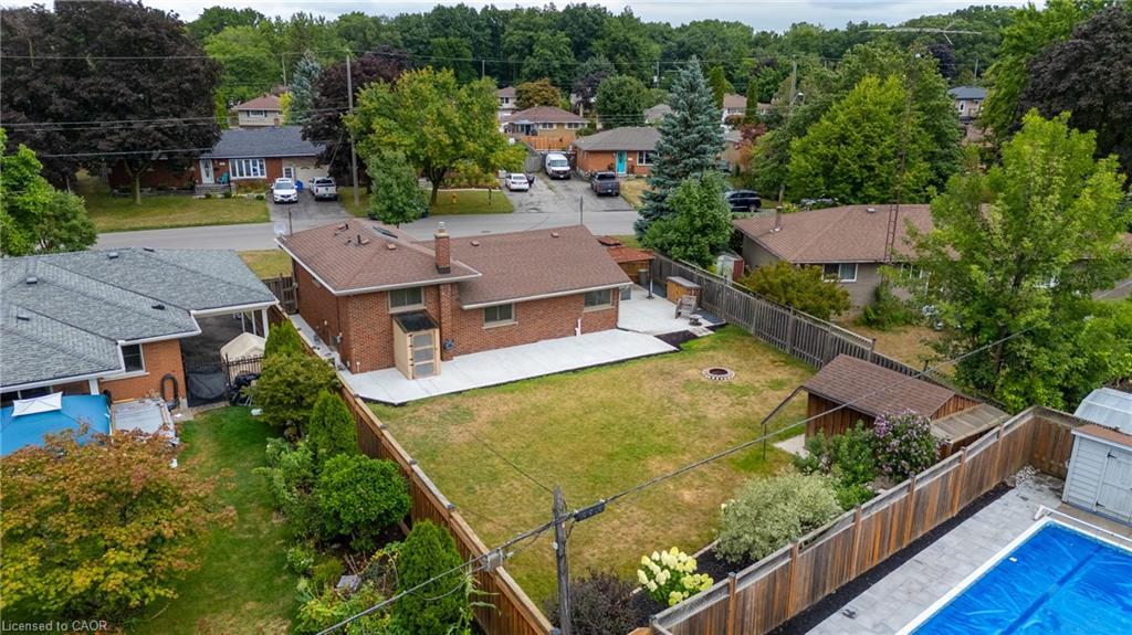 35 Hickery Place, Brantford, ON - Outdoor